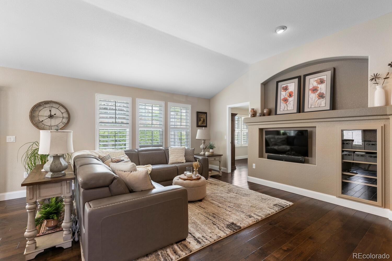 MLS Image #5 for 8216 s tempe court,aurora, Colorado