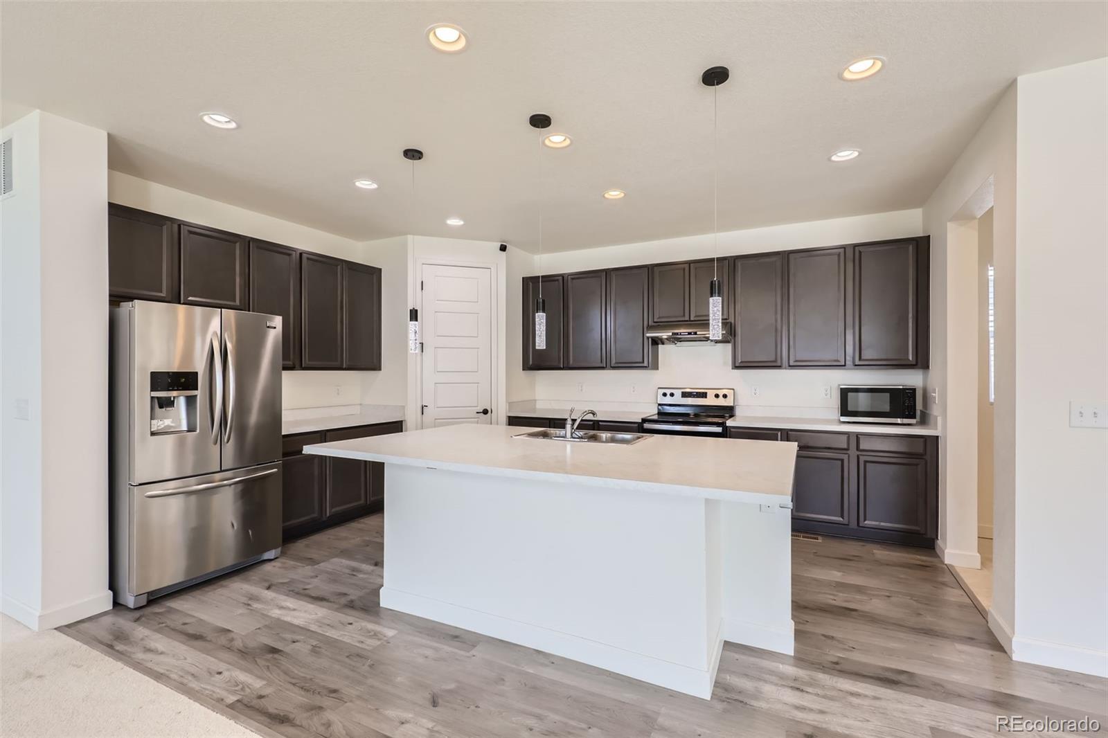 MLS Image #10 for 18049 e 106th avenue,commerce city, Colorado
