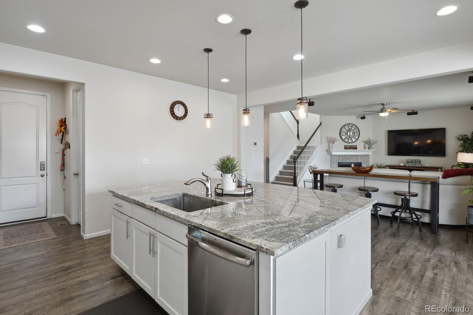 MLS Image #8 for 4830 s versailles street,aurora, Colorado