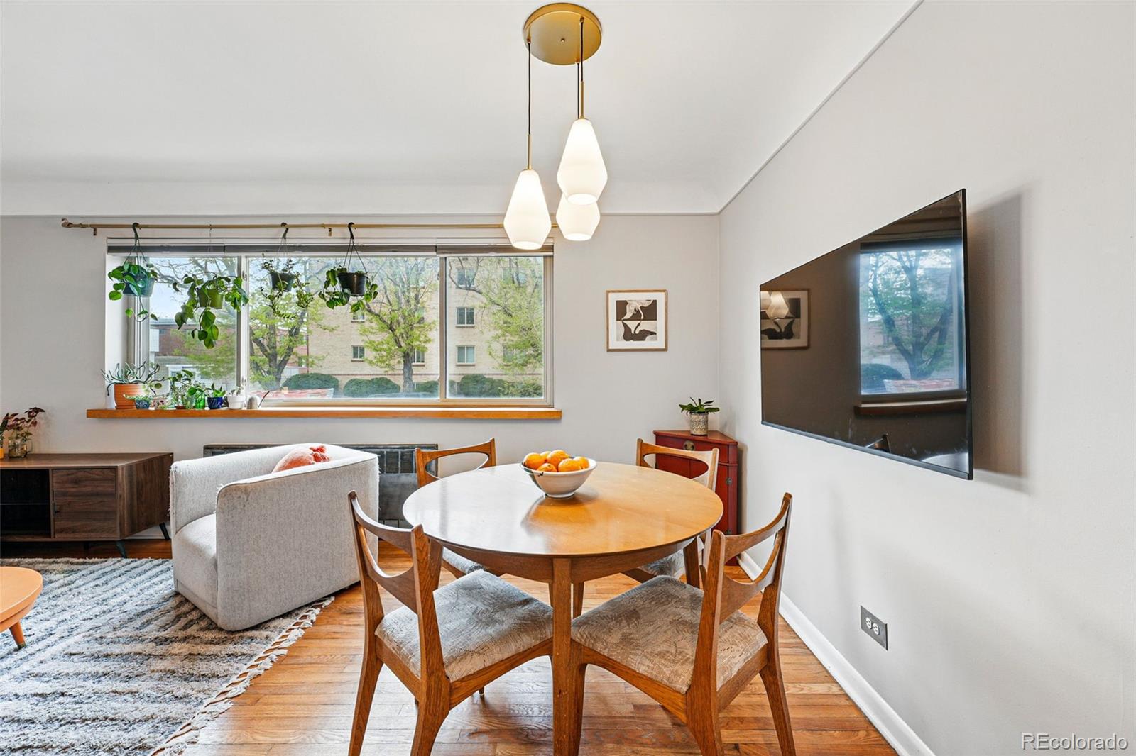 MLS Image #2 for 1175 n emerson street,denver, Colorado
