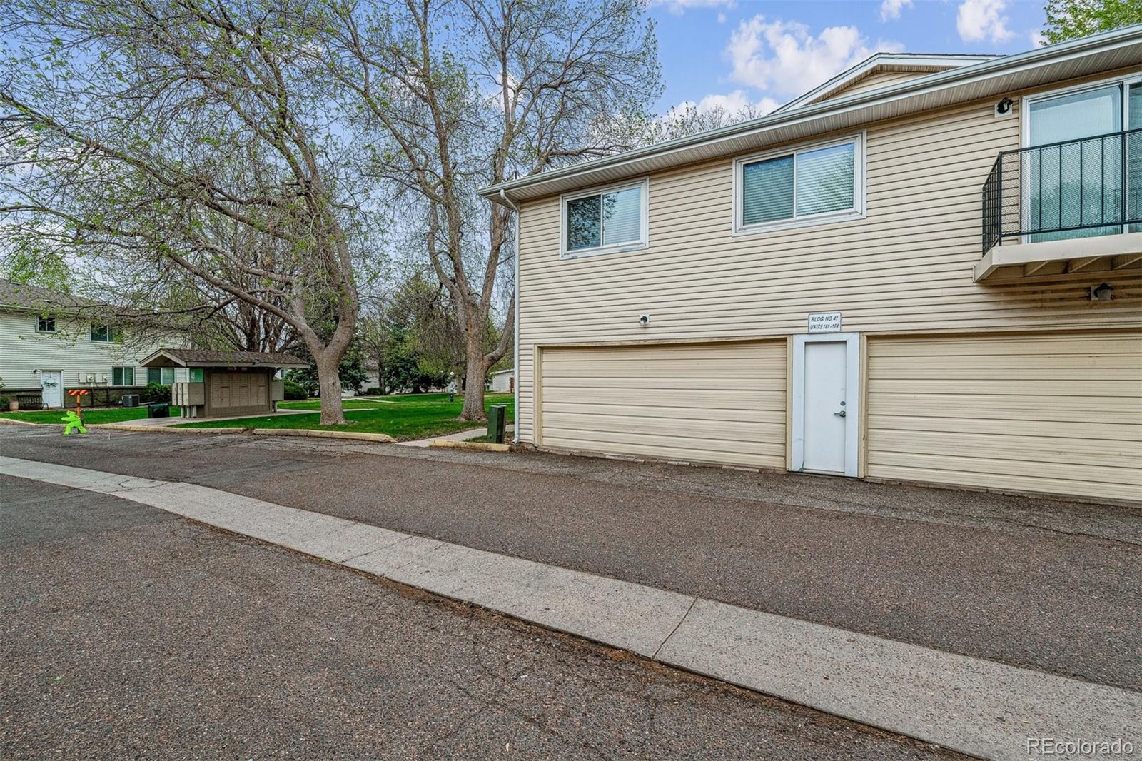 MLS Image #19 for 9195 e lehigh avenue,denver, Colorado