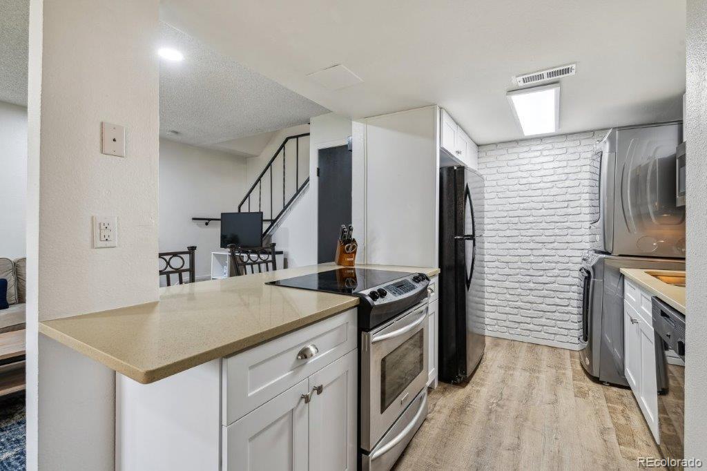 MLS Image #8 for 9195 e lehigh avenue,denver, Colorado