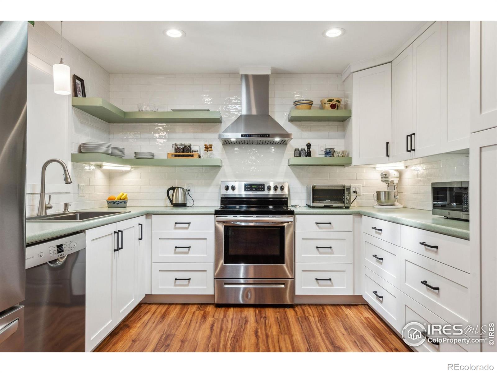 MLS Image #10 for 529  deines court,fort collins, Colorado