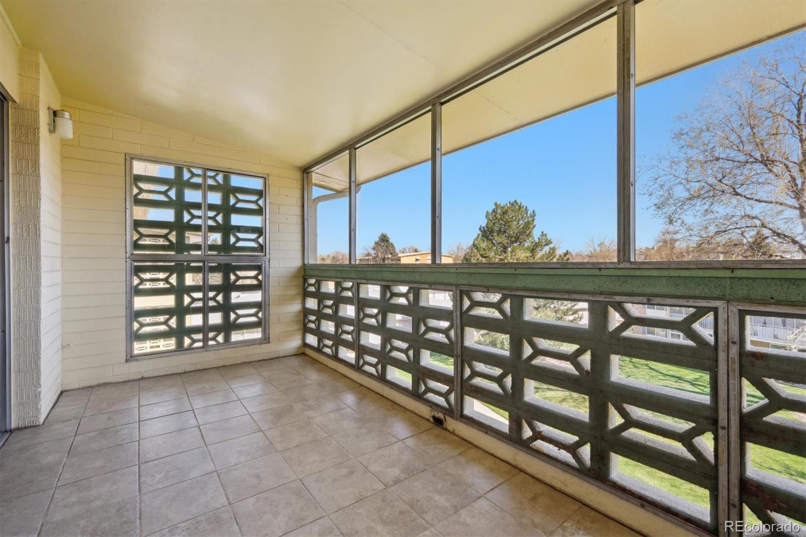 MLS Image #15 for 755 s alton way,denver, Colorado