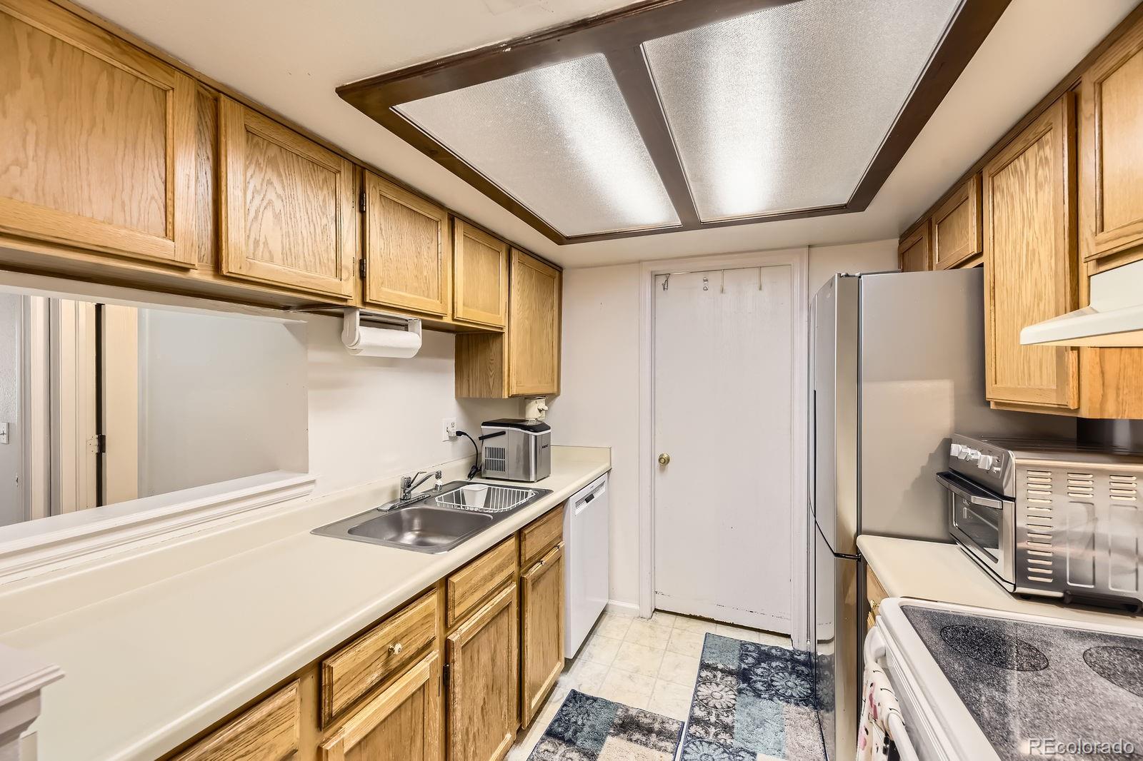 MLS Image #9 for 481 s kalispell way,aurora, Colorado