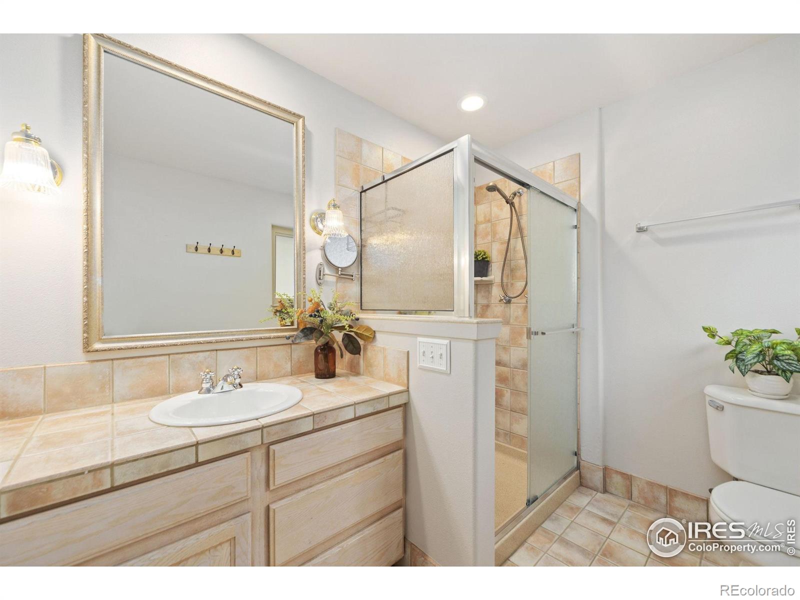 MLS Image #12 for 1601  cliff side drive,loveland, Colorado