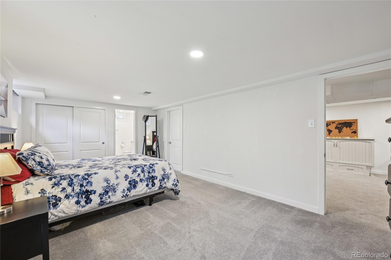 MLS Image #22 for 3285 n monaco parkway,denver, Colorado