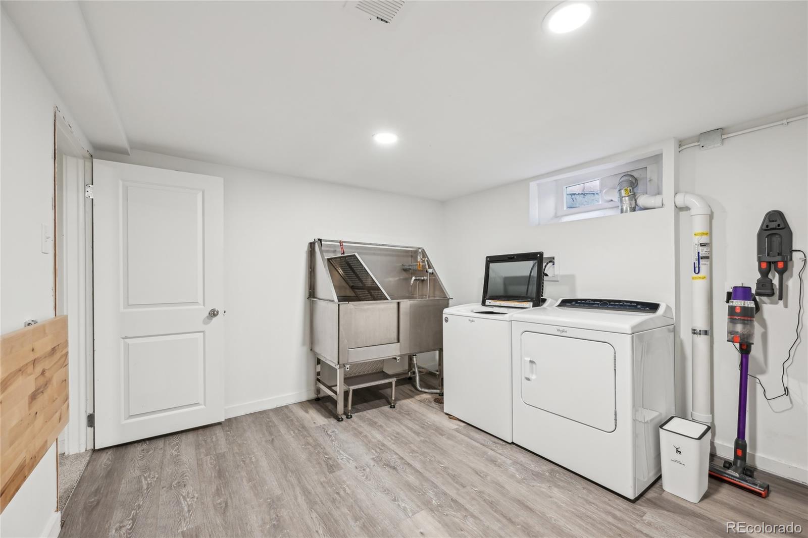 MLS Image #30 for 3285 n monaco parkway,denver, Colorado