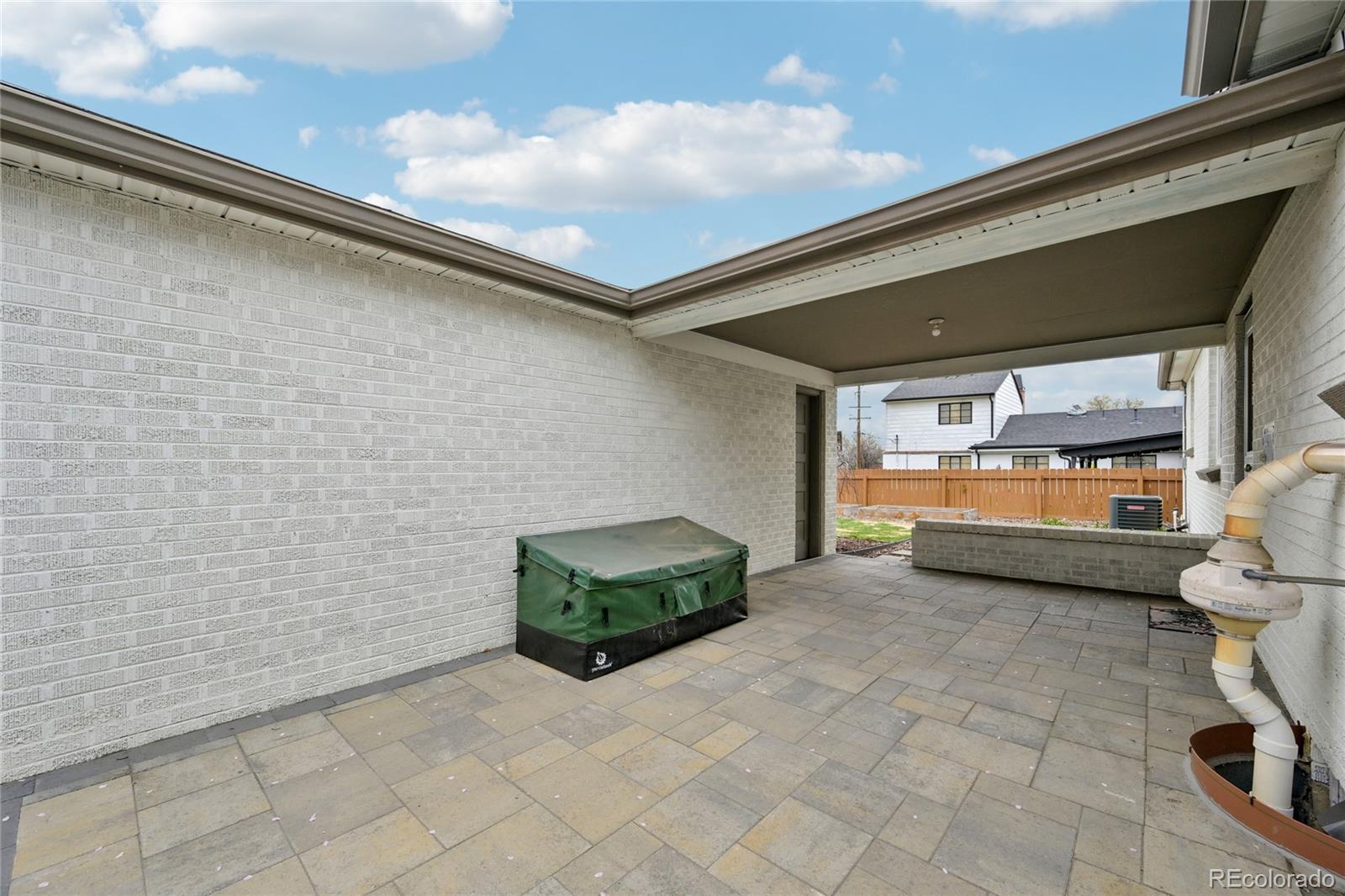 MLS Image #41 for 3285 n monaco parkway,denver, Colorado