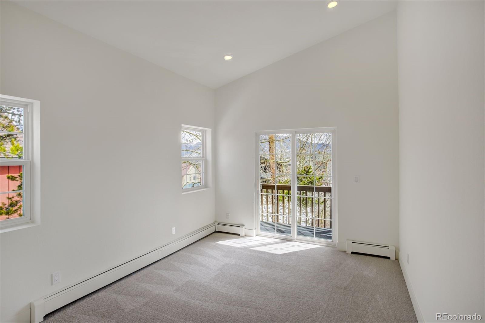 MLS Image #14 for 22  north side circle,silverthorne, Colorado