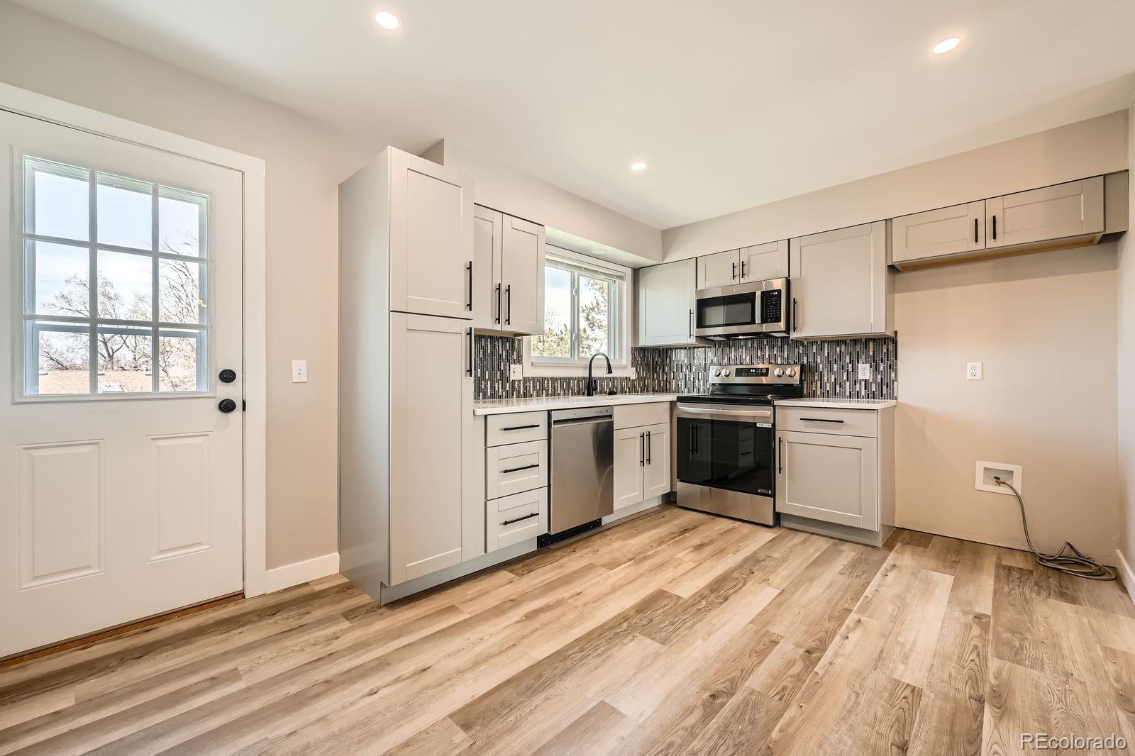 MLS Image #14 for 16503 e yale place,aurora, Colorado