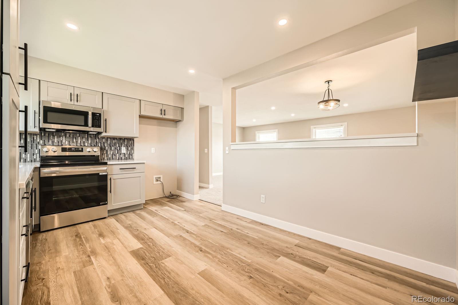 MLS Image #15 for 16503 e yale place,aurora, Colorado