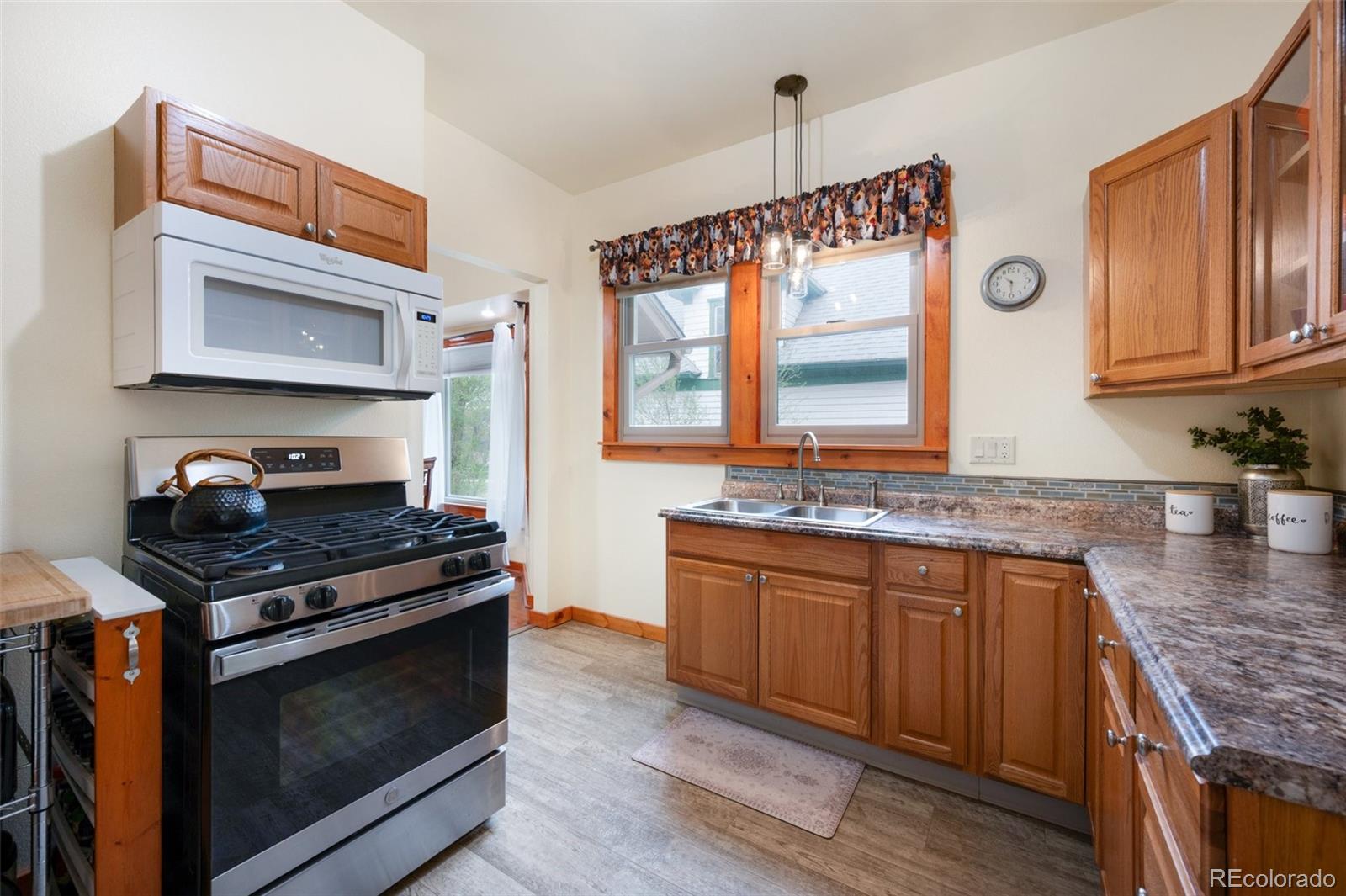 MLS Image #16 for 439 w san rafael street,colorado springs, Colorado