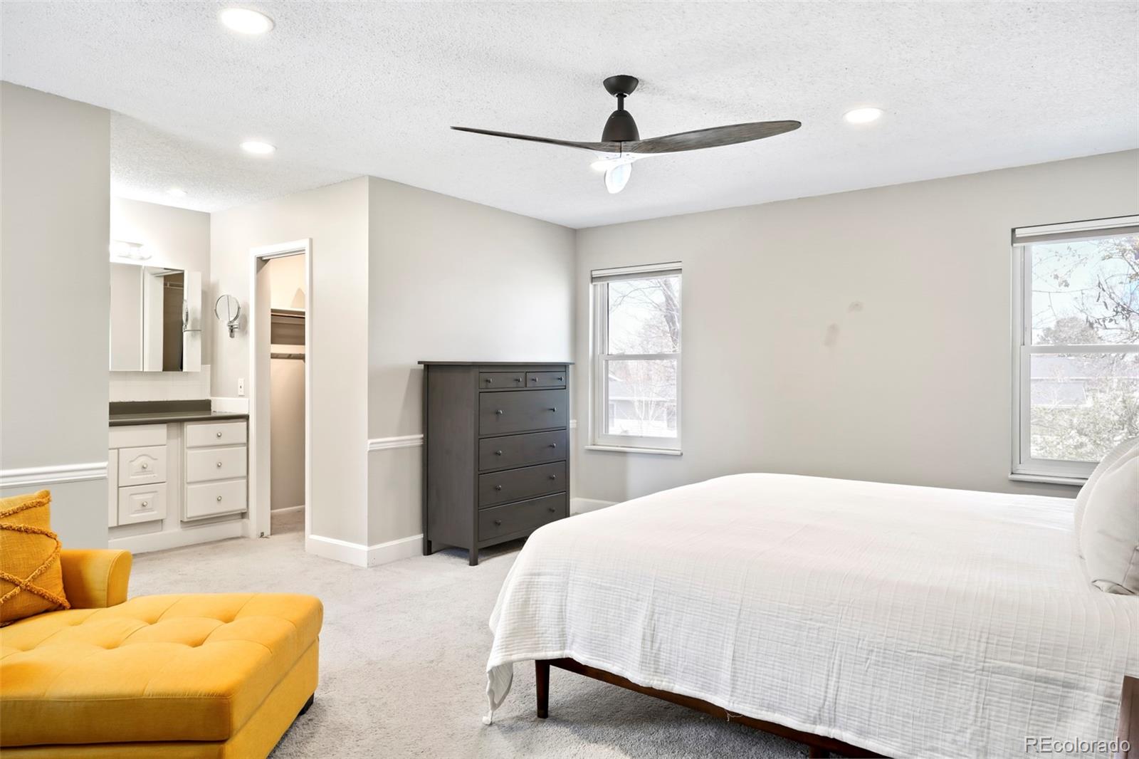 MLS Image #13 for 2610 s vaughn way,aurora, Colorado
