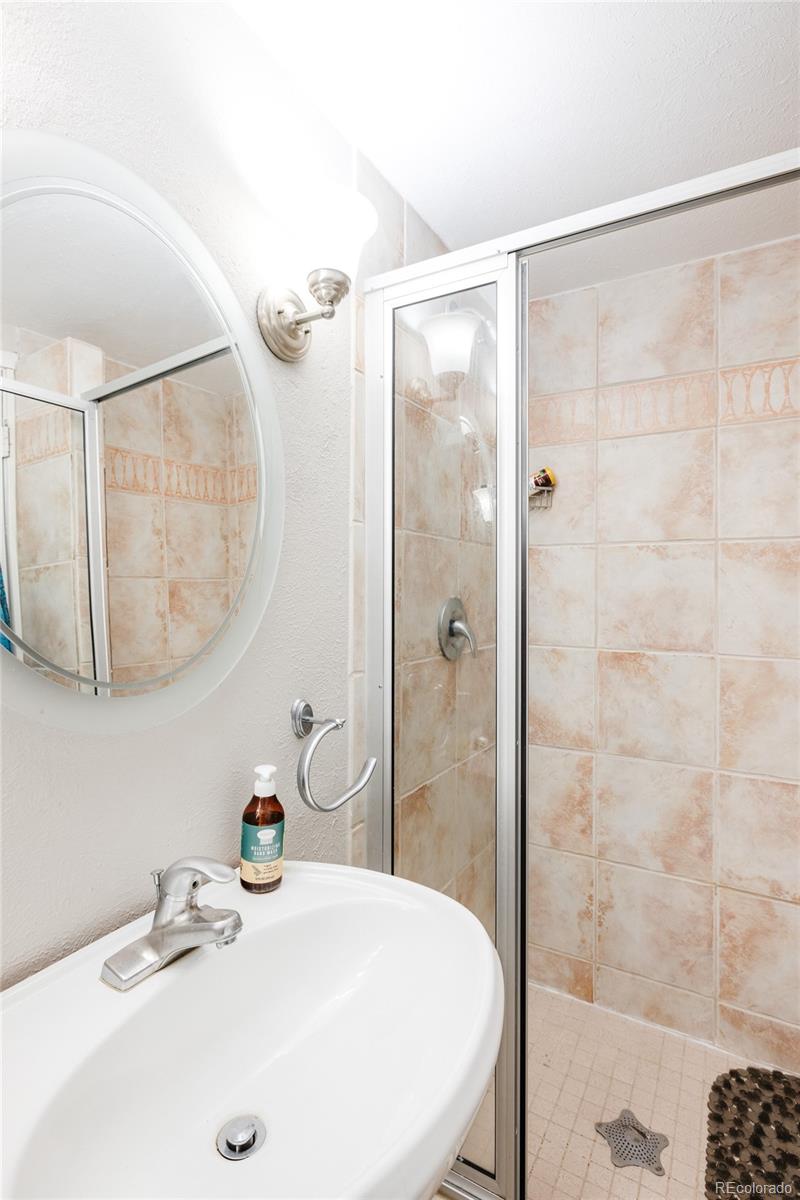 MLS Image #22 for 2610 s vaughn way,aurora, Colorado