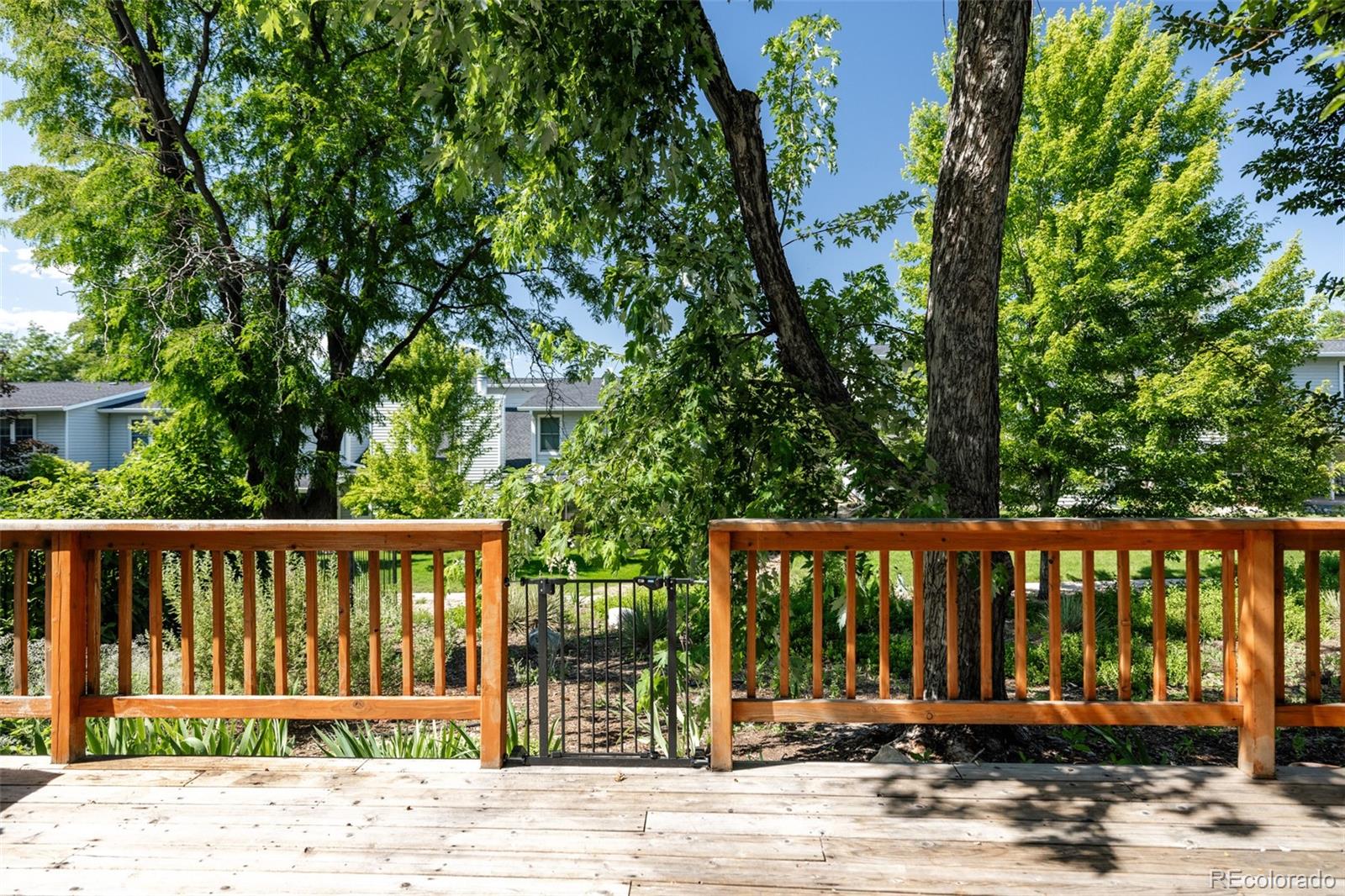 MLS Image #24 for 2610 s vaughn way,aurora, Colorado