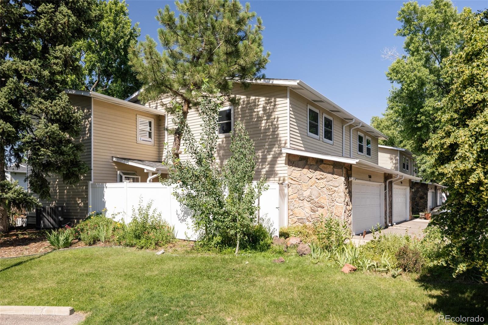 MLS Image #26 for 2610 s vaughn way,aurora, Colorado