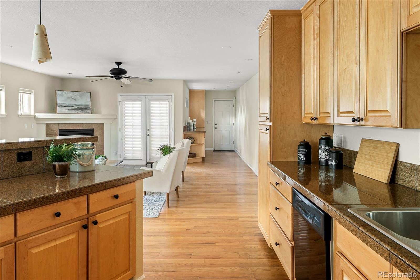 MLS Image #11 for 2434 s williams street,denver, Colorado
