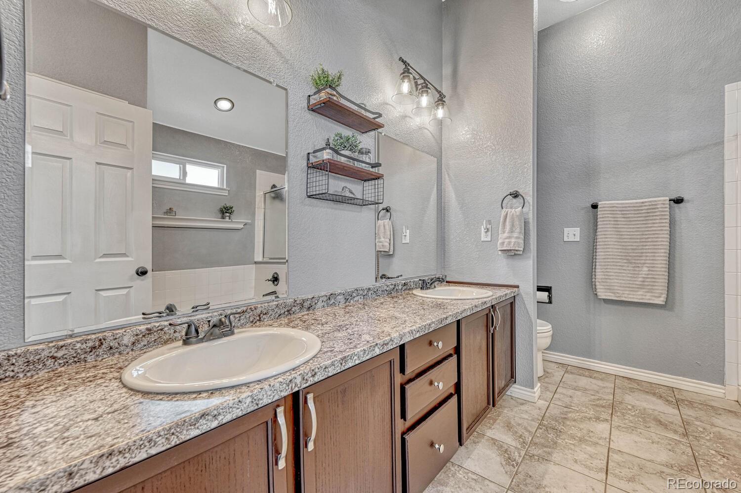 MLS Image #23 for 55610 e 40th avenue,strasburg, Colorado