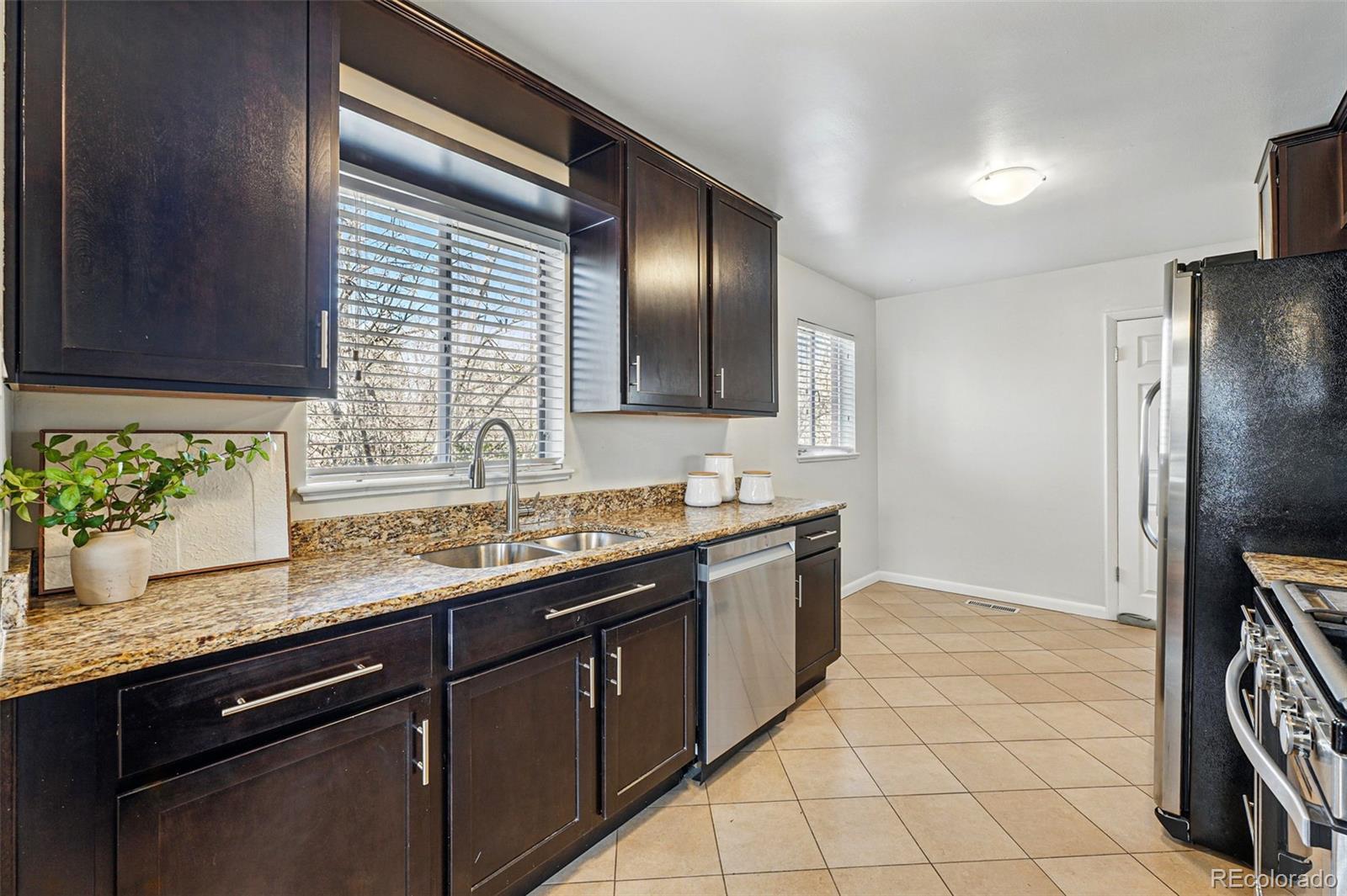 MLS Image #9 for 1632  ulster street,denver, Colorado