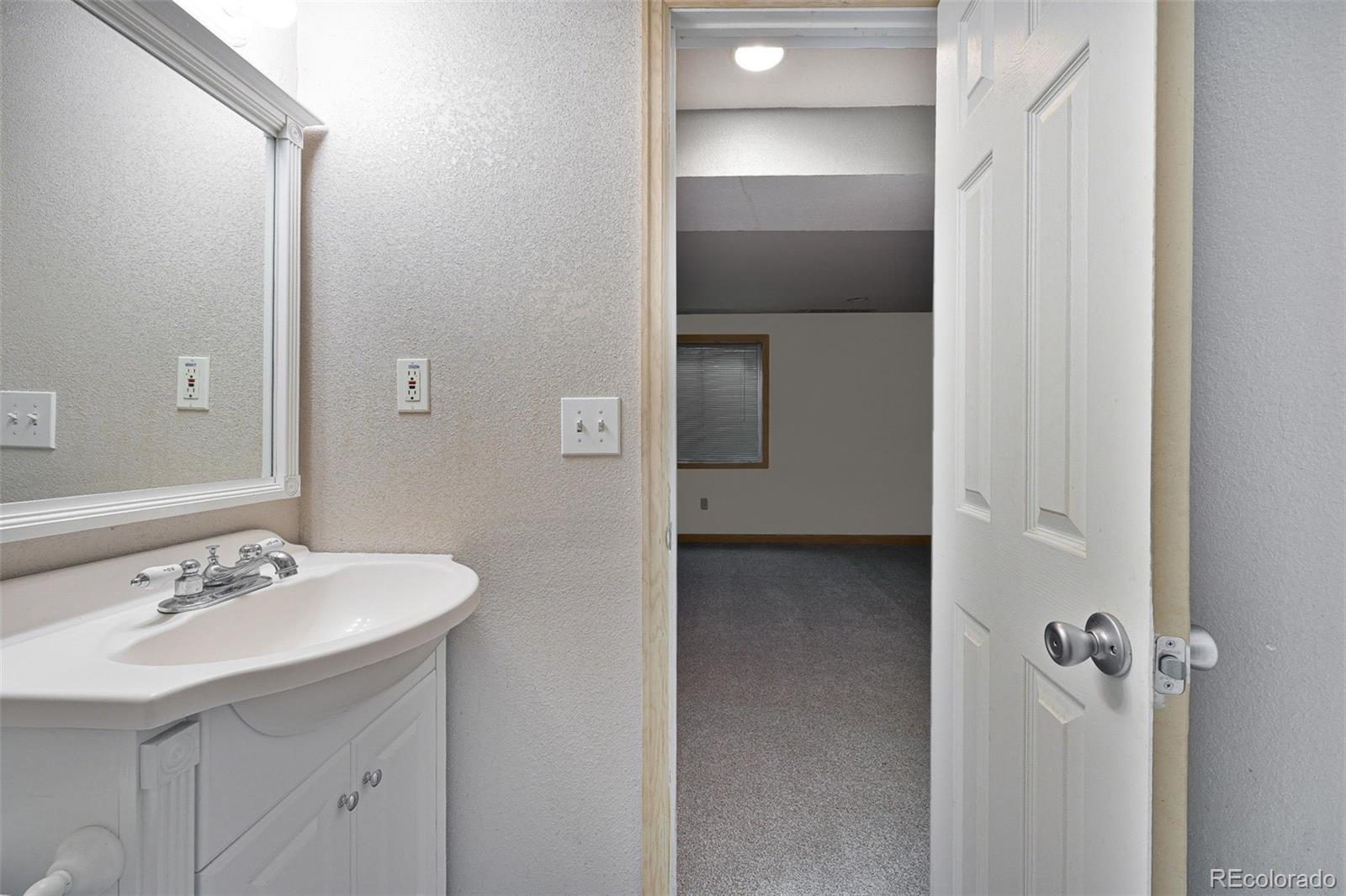 MLS Image #38 for 3593 s gibralter circle,aurora, Colorado