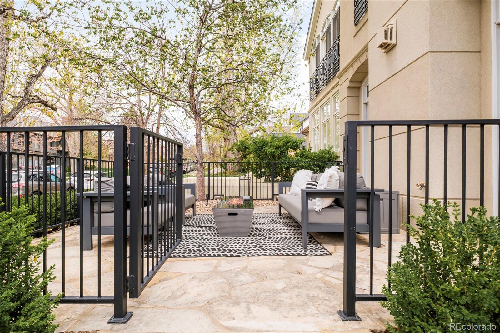 MLS Image #2 for 350  adams street,denver, Colorado
