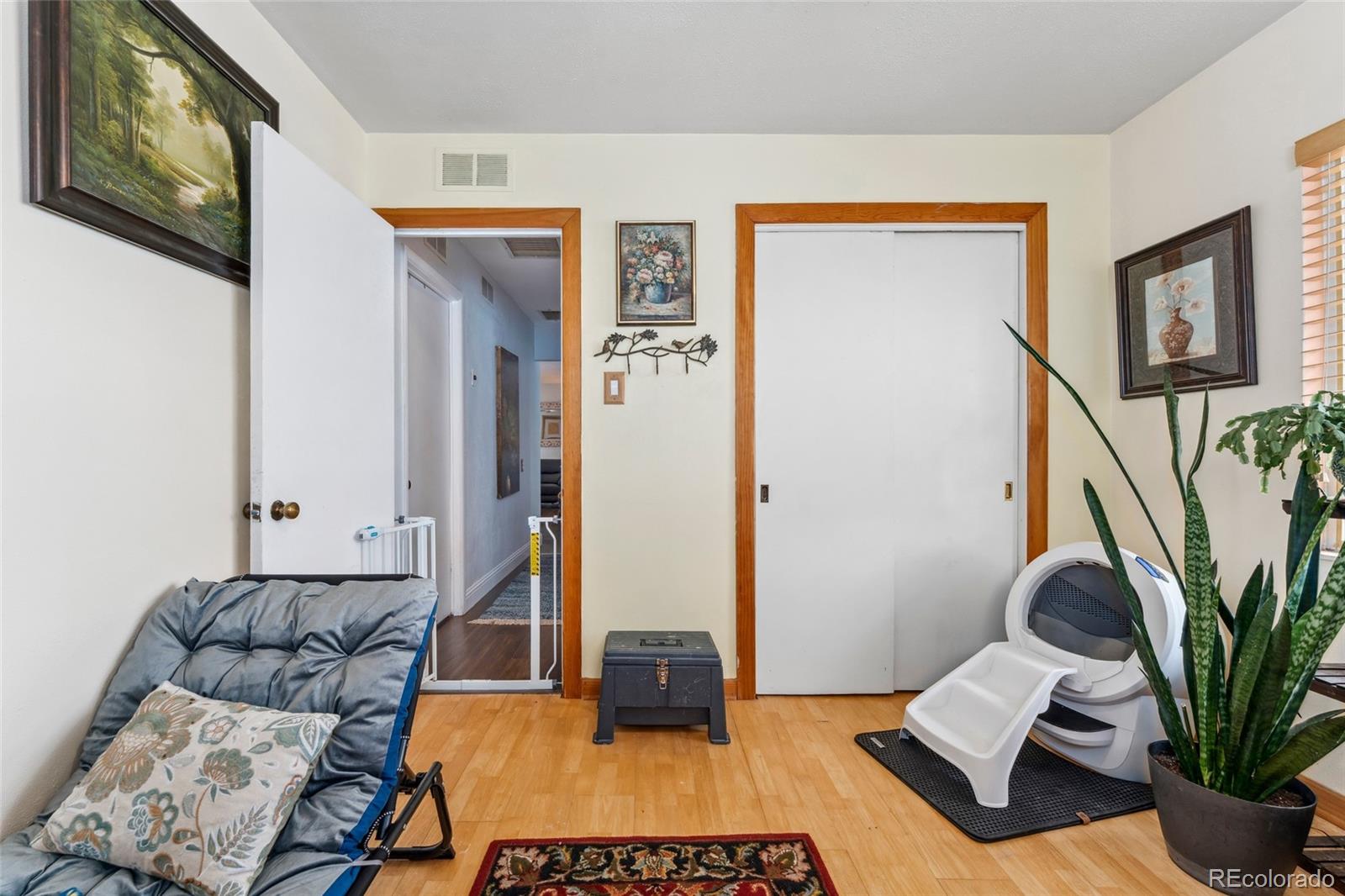 MLS Image #16 for 3485 s forest street,denver, Colorado