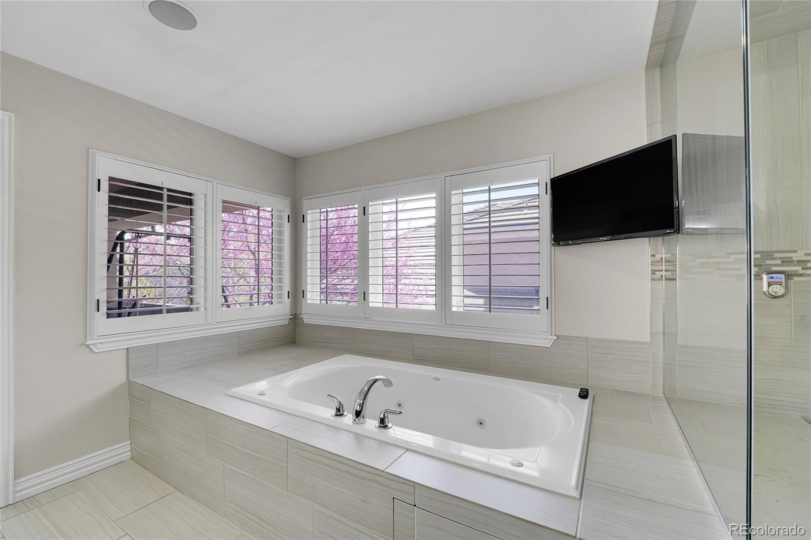 MLS Image #38 for 2616 e cherry creek south drive,denver, Colorado