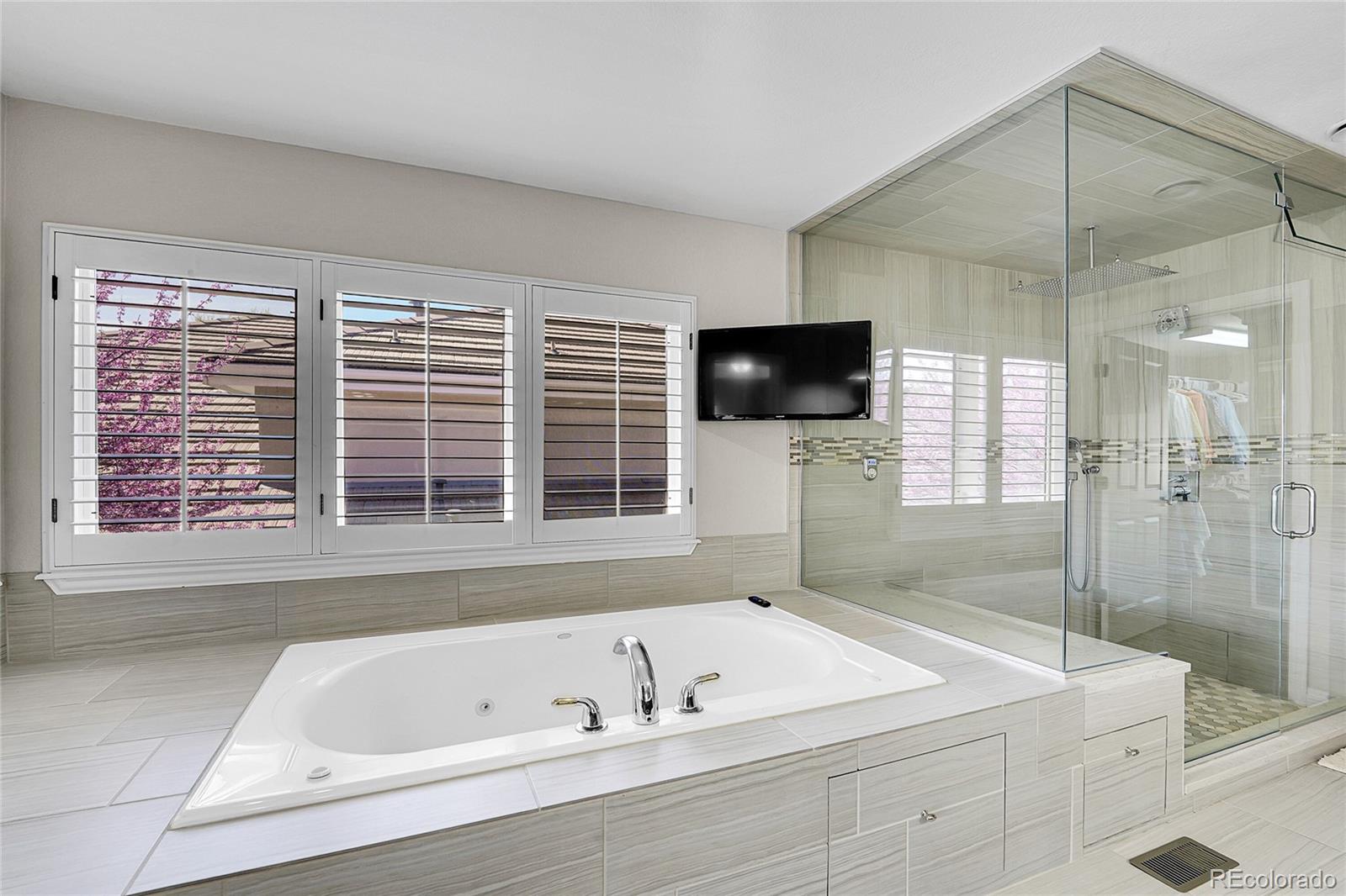 MLS Image #39 for 2616 e cherry creek south drive,denver, Colorado