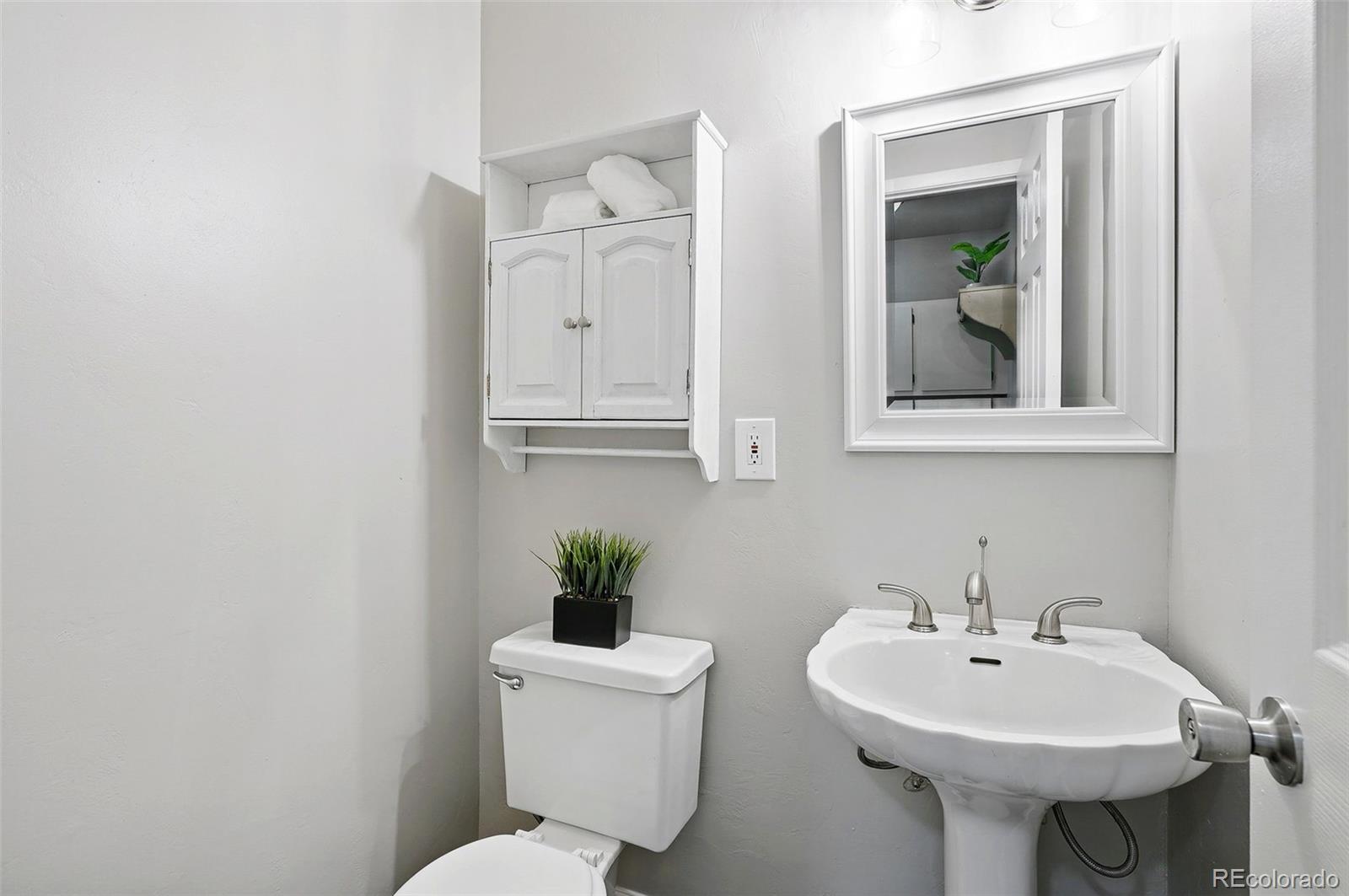 MLS Image #12 for 2113  coronado parkway b,denver, Colorado