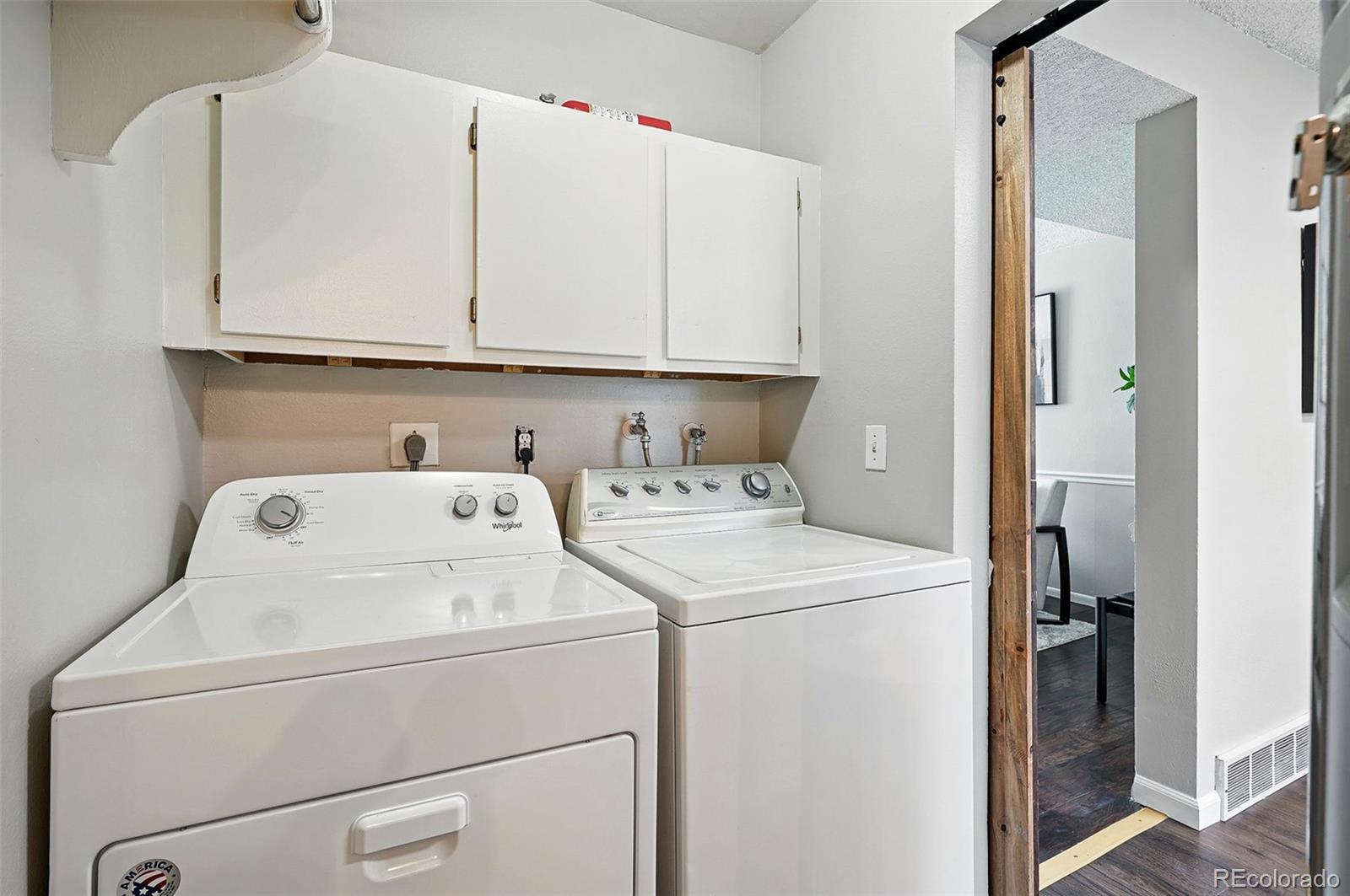 MLS Image #13 for 2113  coronado parkway b,denver, Colorado