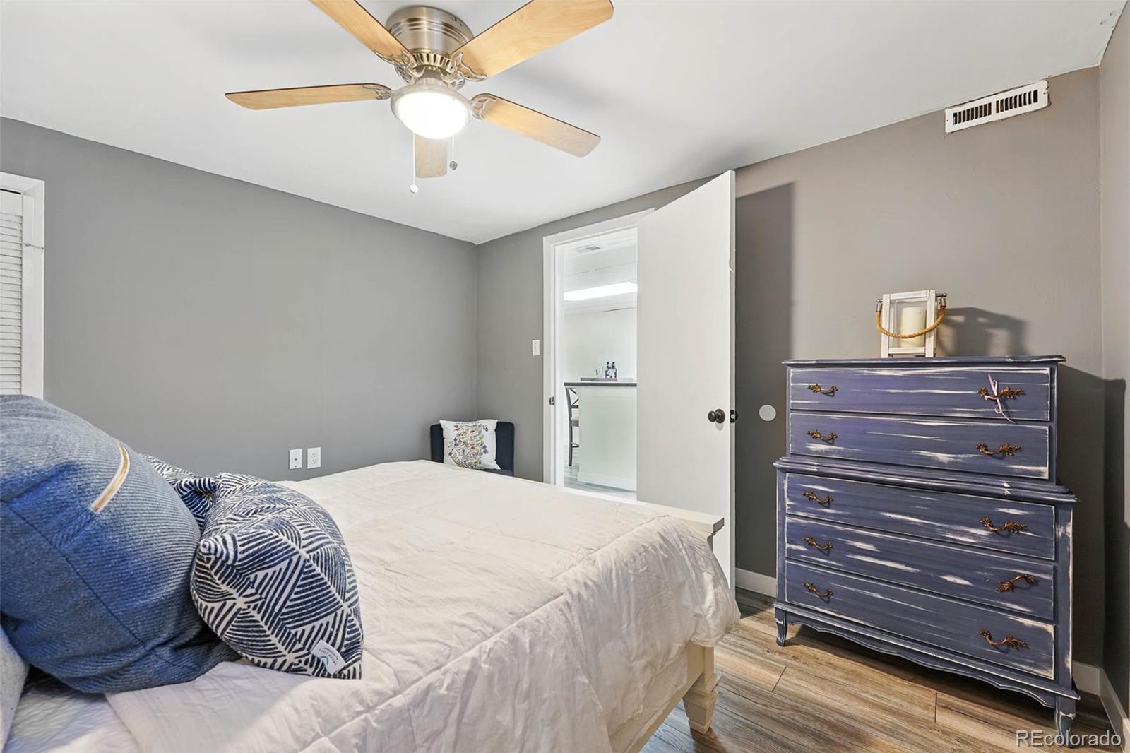 MLS Image #37 for 1641 s patton court,denver, Colorado