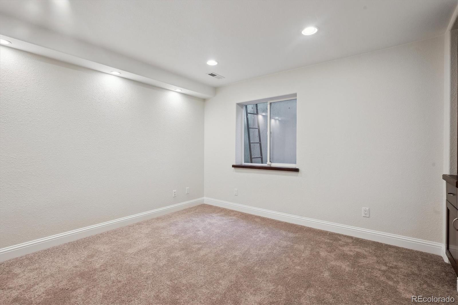 MLS Image #27 for 6687 s forest way,centennial, Colorado