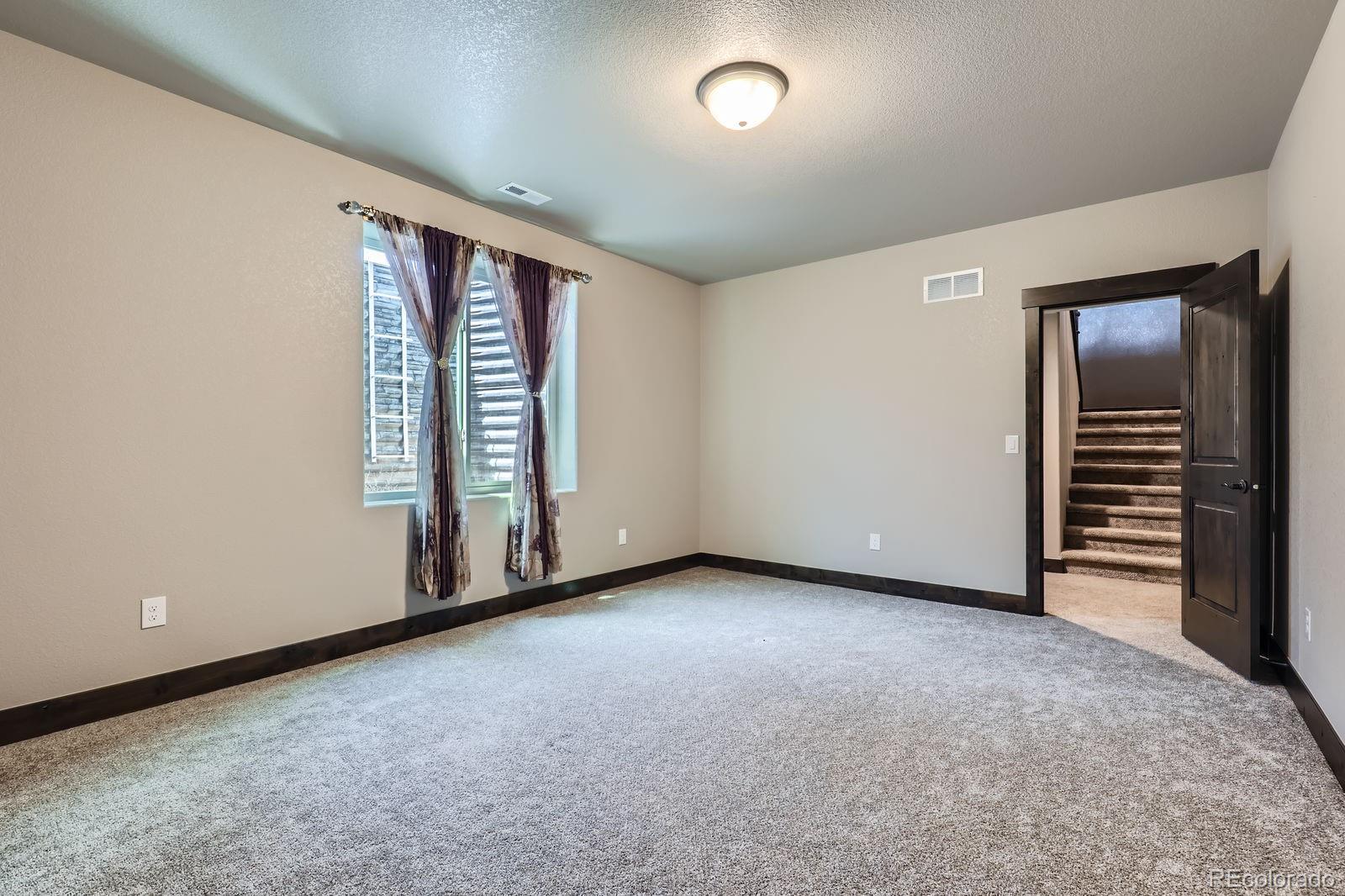 MLS Image #21 for 23774 e 36th place,aurora, Colorado