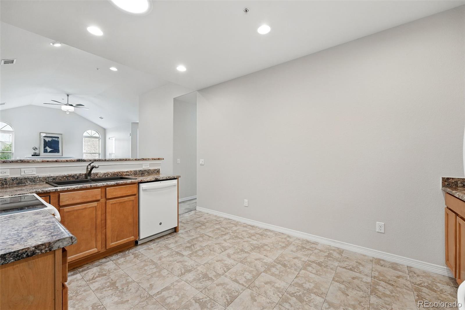 MLS Image #14 for 2360  santa fe drive,longmont, Colorado