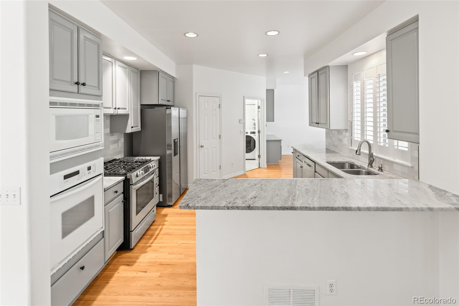 MLS Image #12 for 8073 s albion street,centennial, Colorado