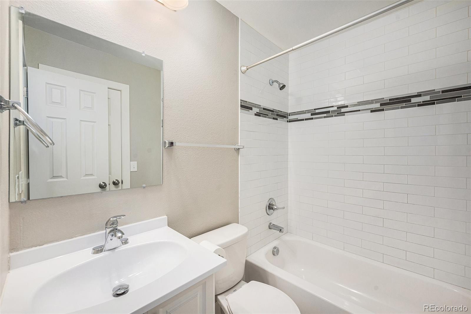MLS Image #8 for 2239 s jasper way,aurora, Colorado