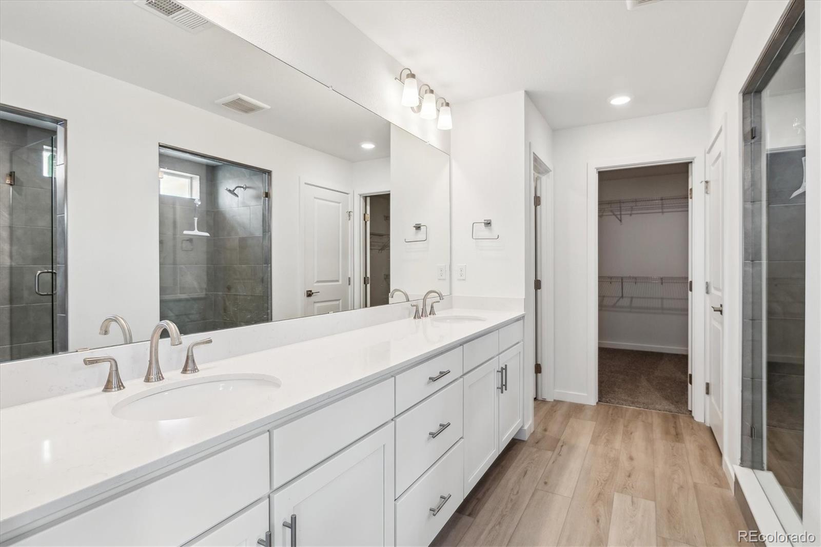 MLS Image #18 for 24778 e 40th avenue,aurora, Colorado