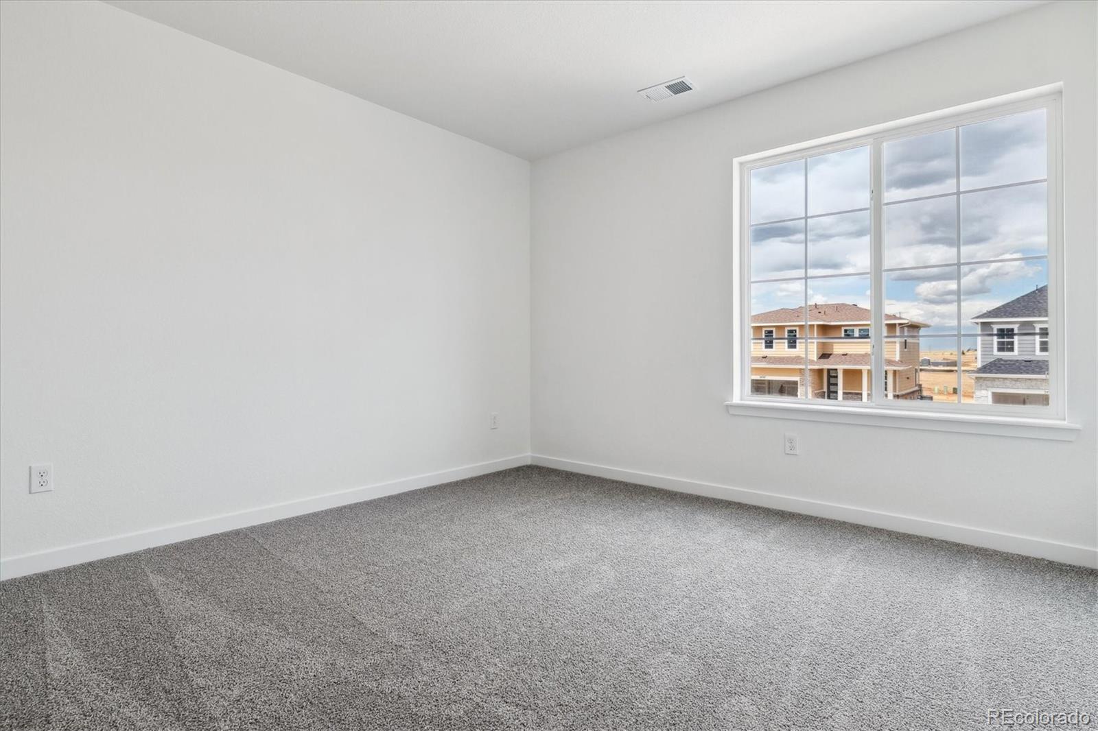 MLS Image #20 for 24778 e 40th avenue,aurora, Colorado