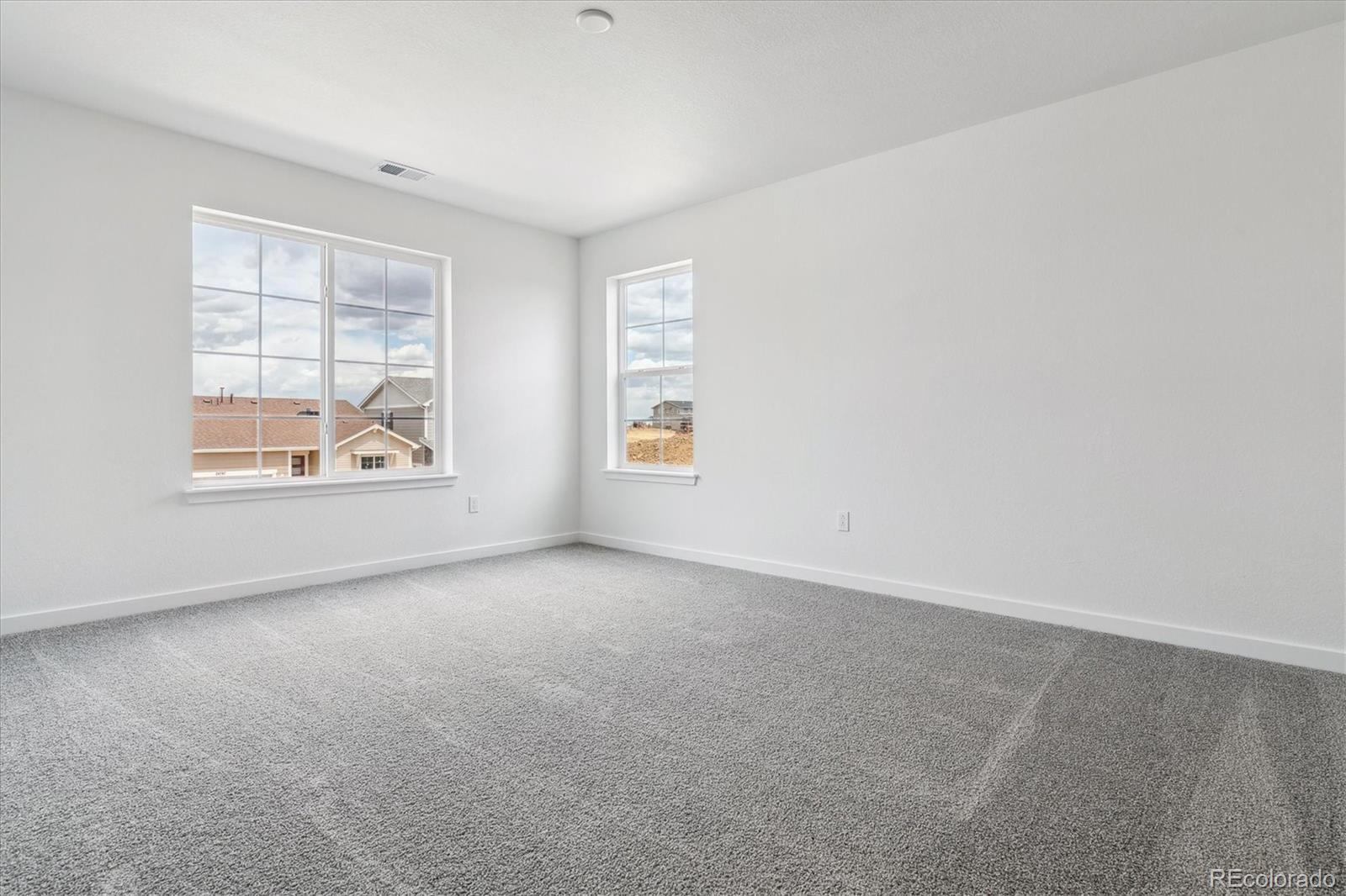 MLS Image #21 for 24778 e 40th avenue,aurora, Colorado