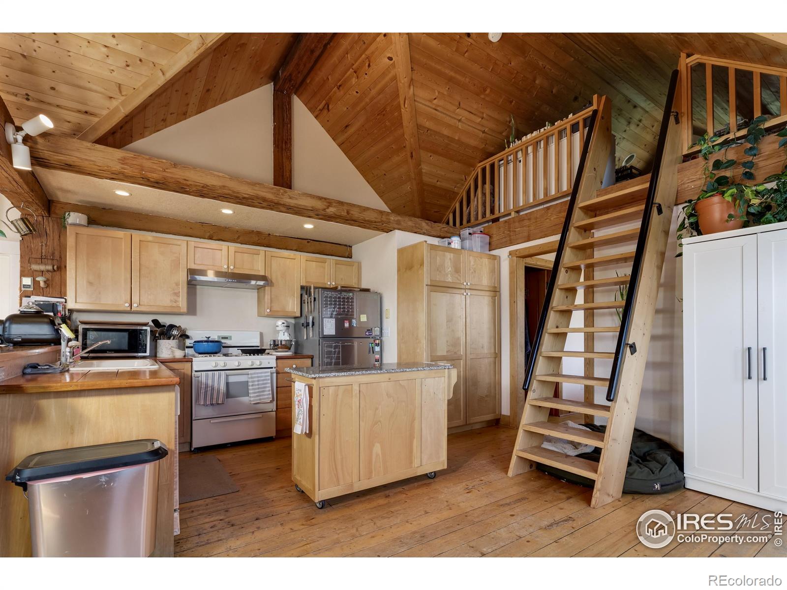 MLS Image #30 for 136  old post office road,boulder, Colorado