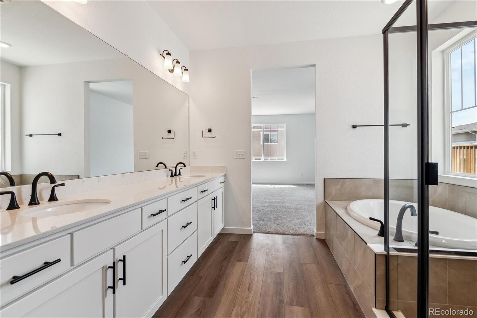 MLS Image #14 for 24788 e 40th avenue,aurora, Colorado