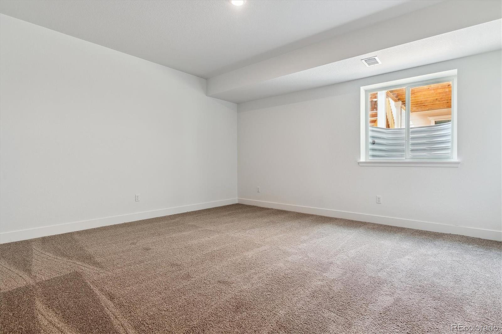 MLS Image #19 for 24788 e 40th avenue,aurora, Colorado