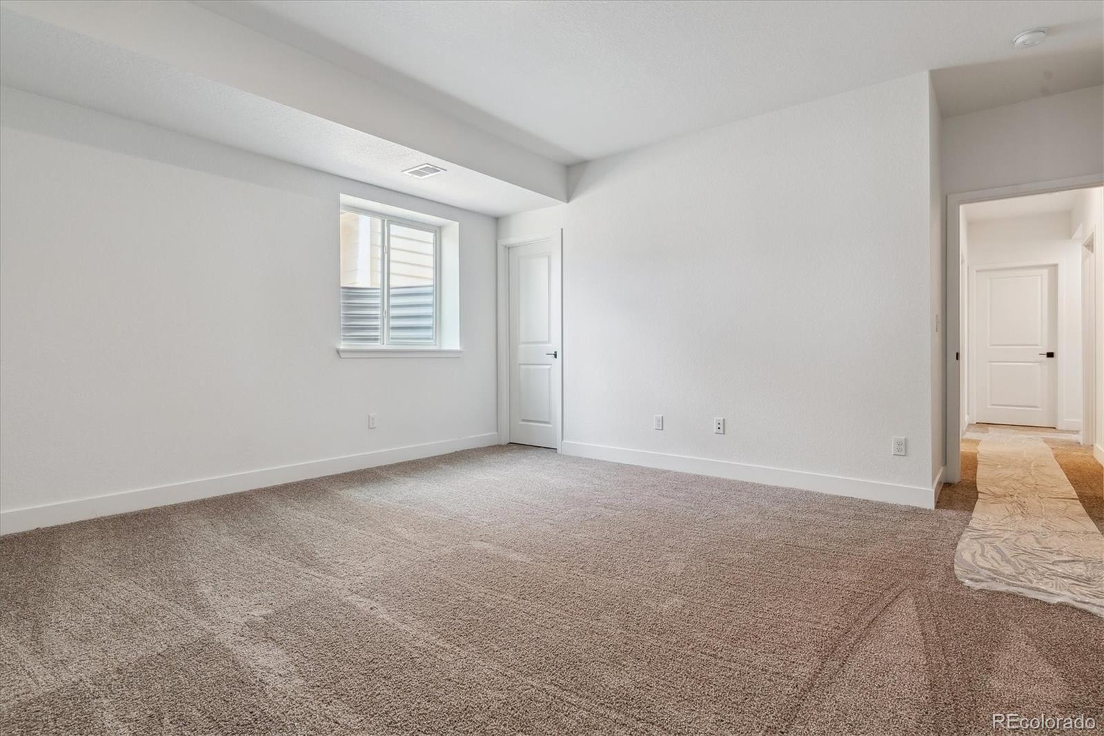 MLS Image #20 for 24788 e 40th avenue,aurora, Colorado