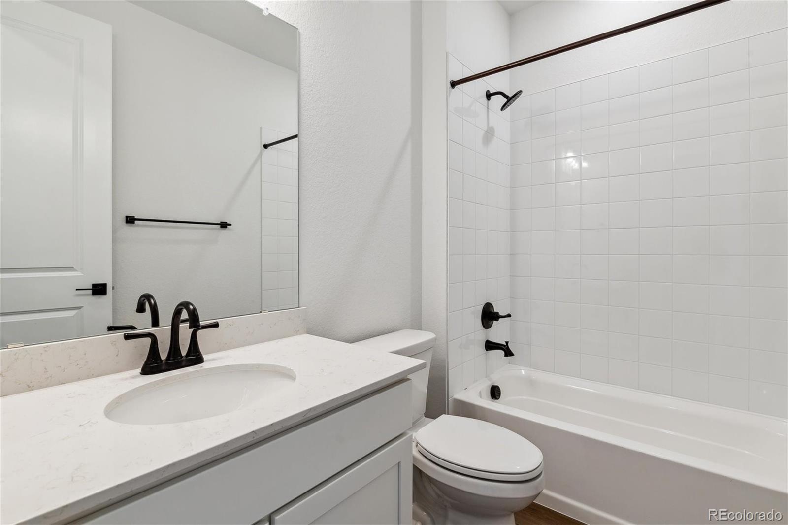 MLS Image #6 for 24788 e 40th avenue,aurora, Colorado