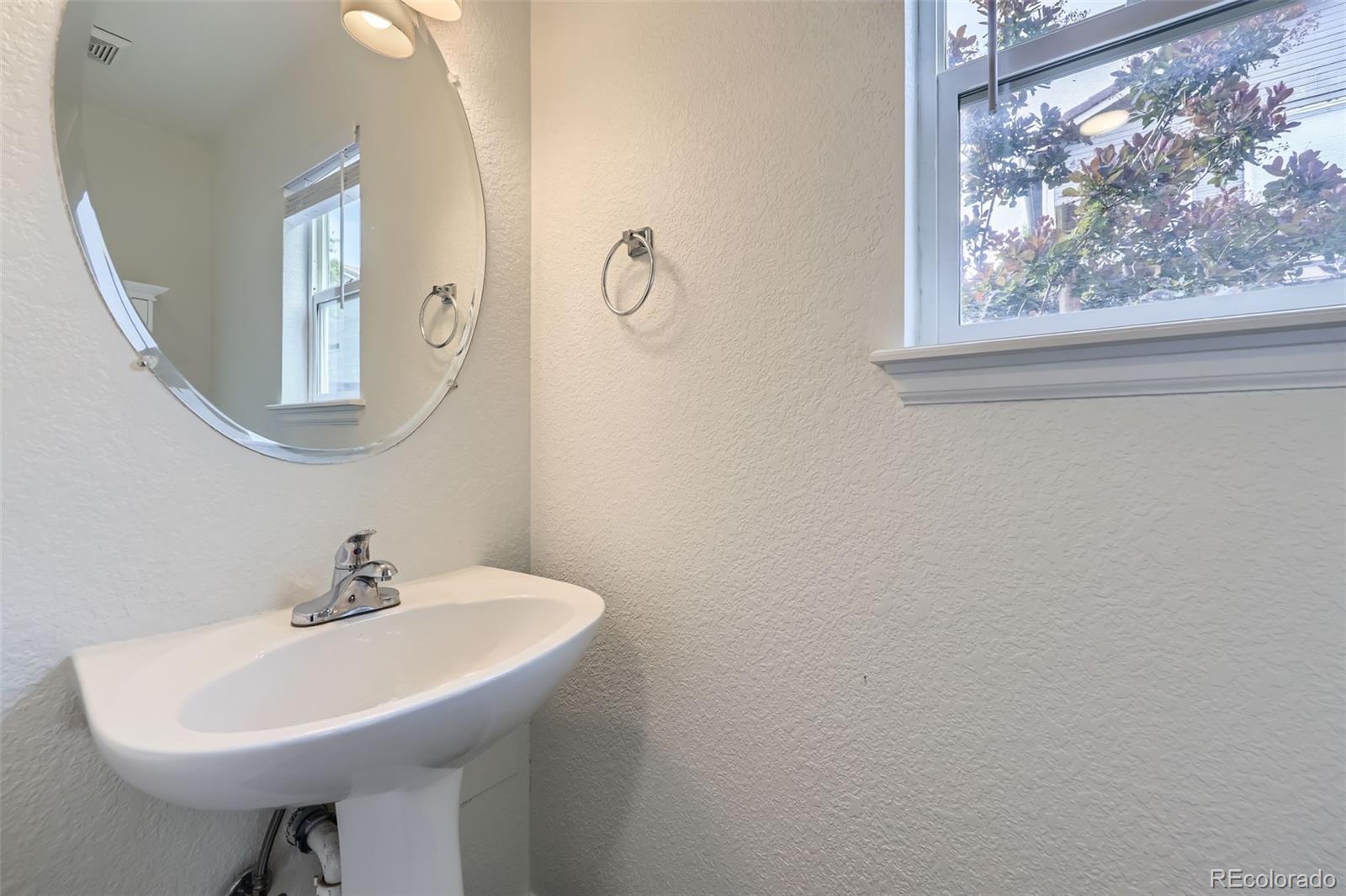 MLS Image #13 for 20000 e mitchell place,denver, Colorado