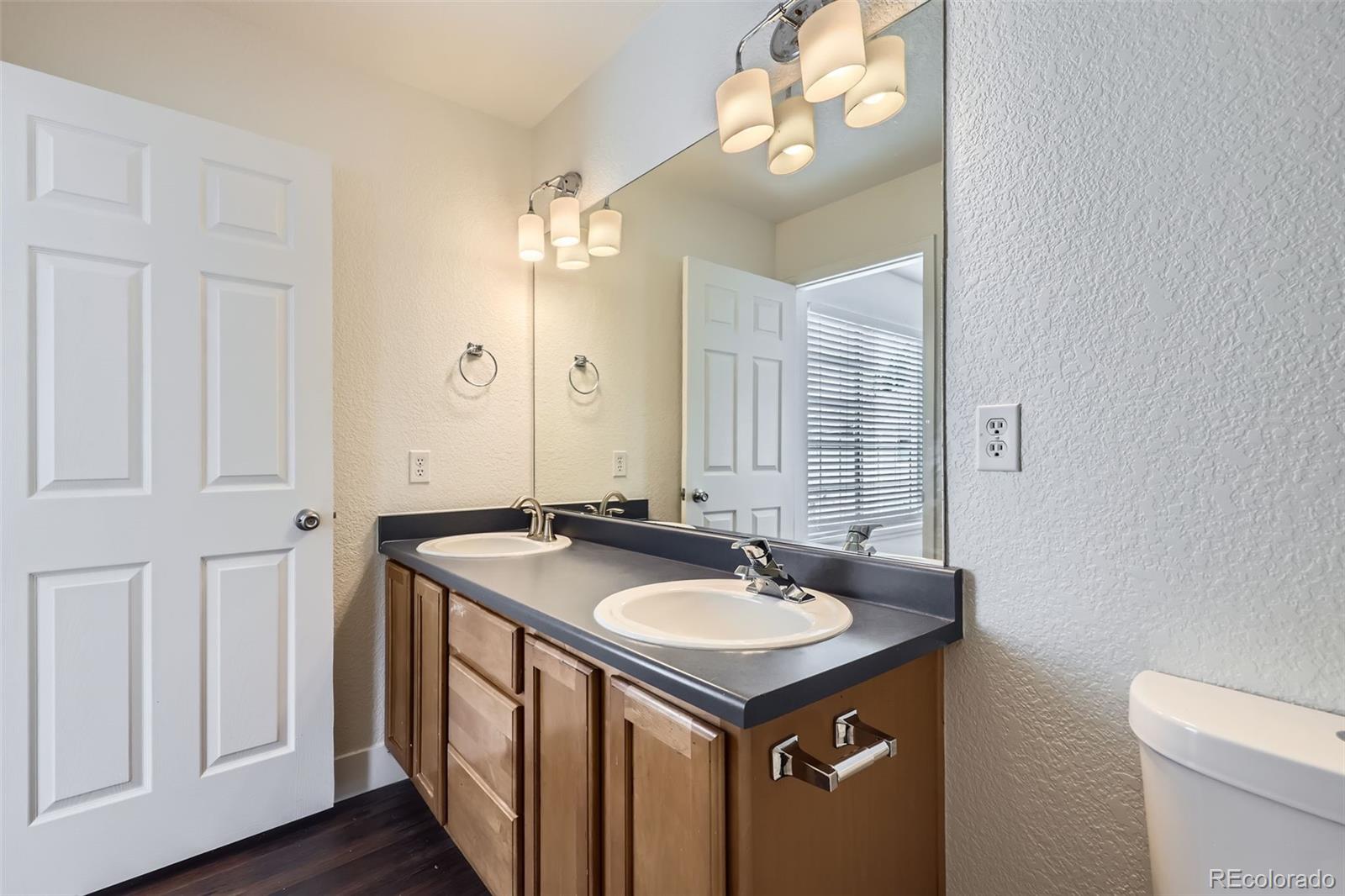 MLS Image #18 for 20000 e mitchell place,denver, Colorado