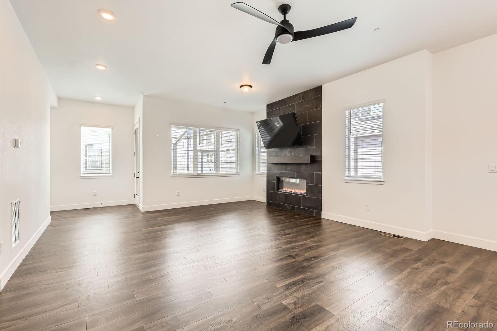 MLS Image #10 for 6791  navajo court,denver, Colorado