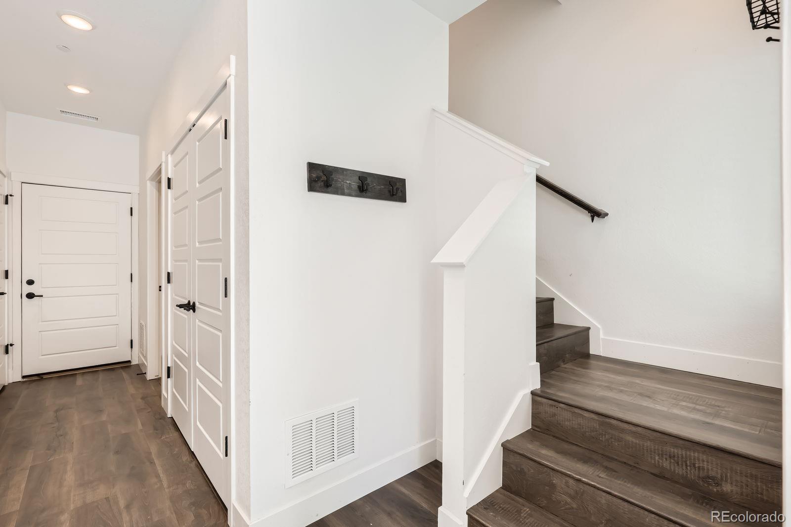 MLS Image #13 for 6791  navajo court,denver, Colorado