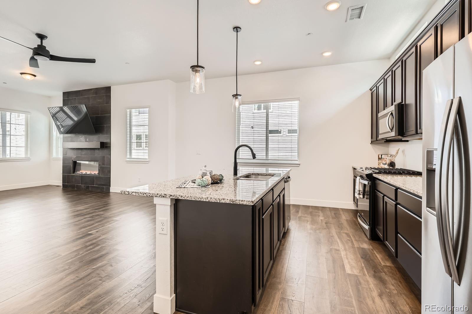 MLS Image #7 for 6791  navajo court,denver, Colorado